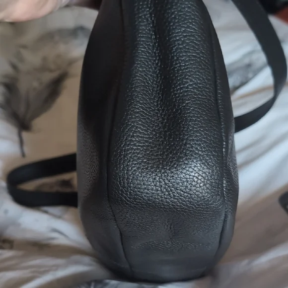 Harley-Davidson Black Leather Shoulder Bag with Chain Strap - Picture 5 of 15